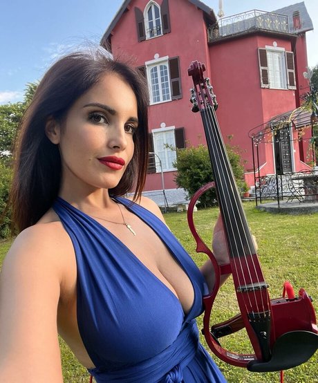 Roberta Ardito pornstar beautiful pics
