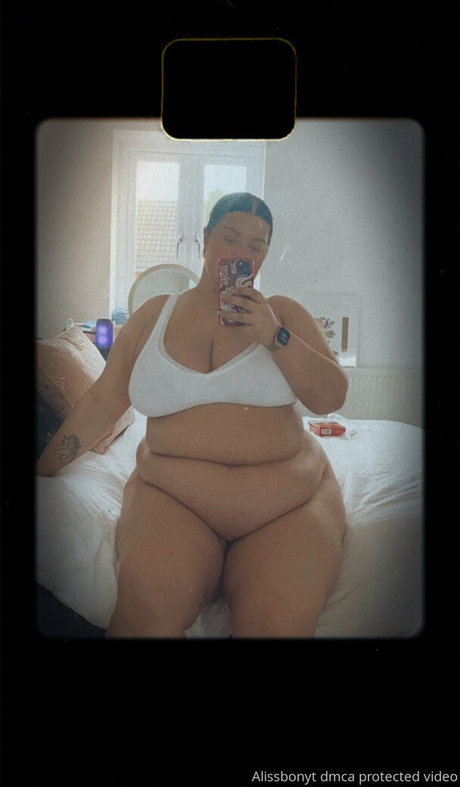 alissbonyt model nude pictures