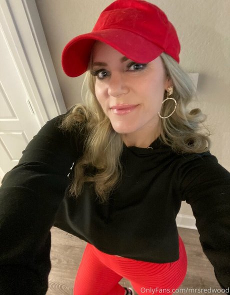 mrsredwood étoile nue photos