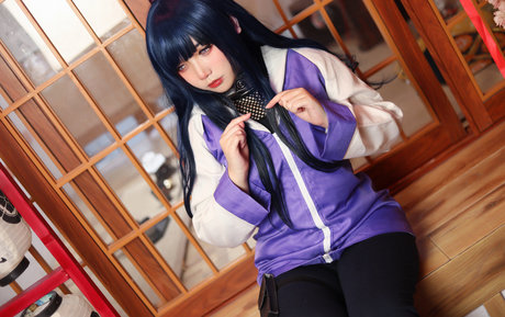 Maria Desu modelo desnudos galerías