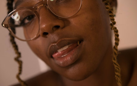 what a peach sex model photo