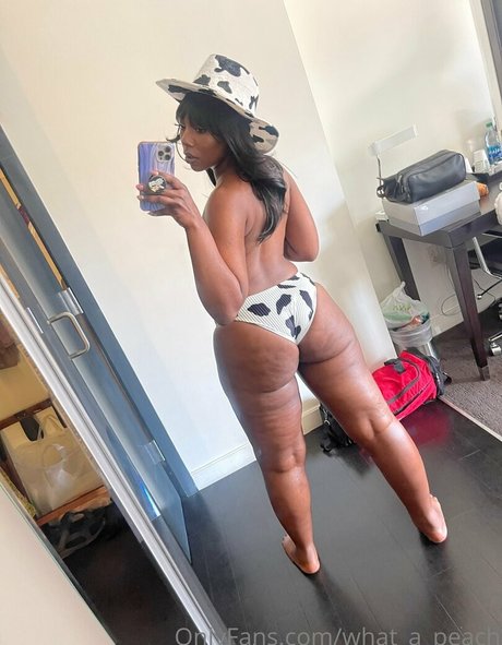what a peach hot star photo