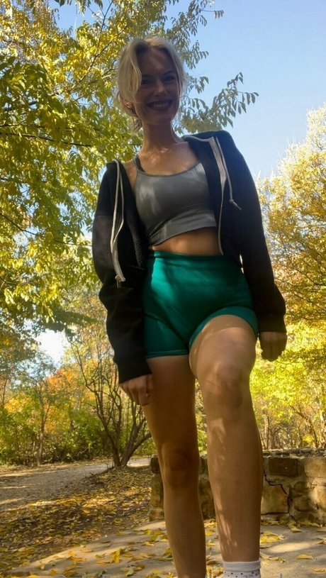 lilmisslindsey actriz atractiva imagen