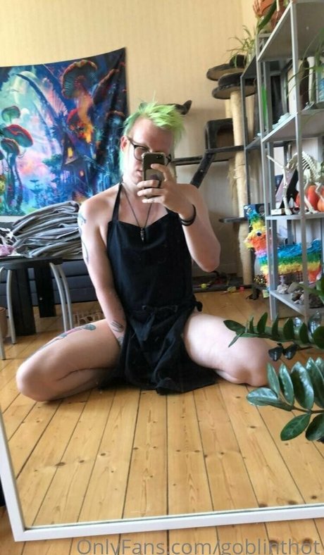 goblinthot naked pornstar images
