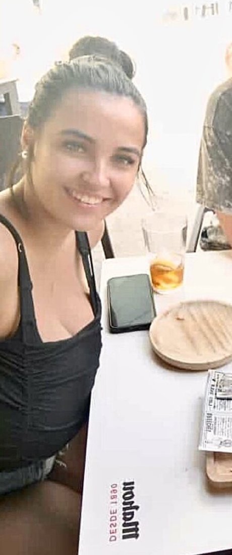 facesitting femdom onlyfans haut érotique images