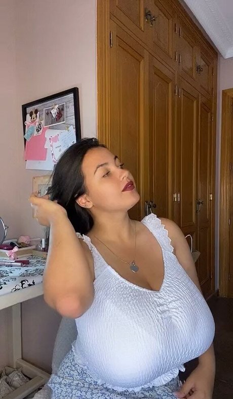 Anneris18 pornstar hot archive