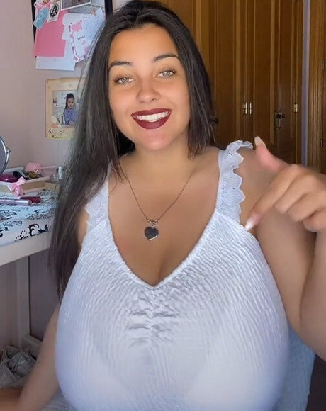 Anneris18 modelo agradable fotos