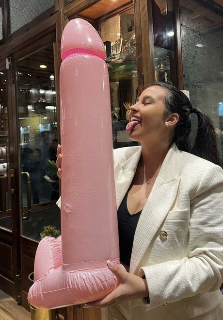 Anneris18 actrice artistique img