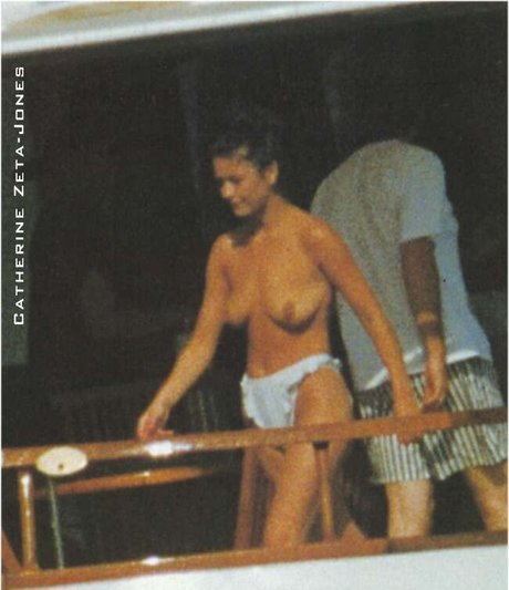 Catherine Zeta Jones estrella porno perfecta galerías