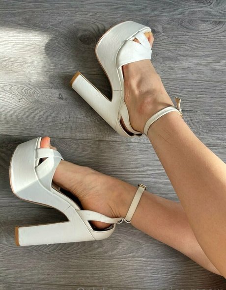 asica meow mejor actriz imagen