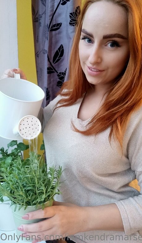 iamkendramarselle modelo hermosa archivo