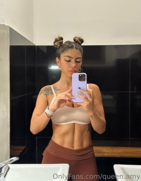 queen amy actrice de grande qualité collection