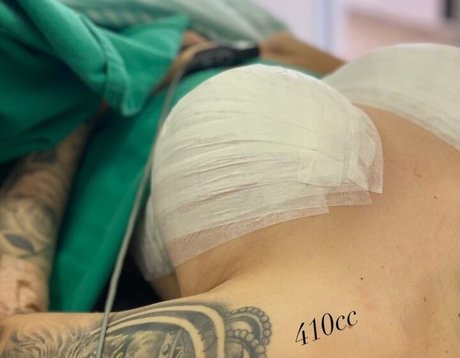 dani bluee étoile gratuite img