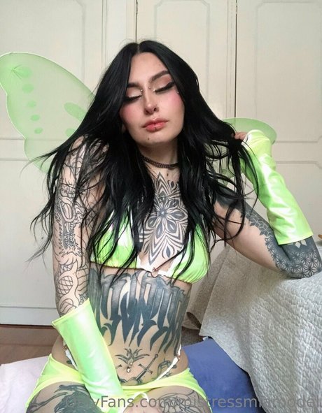 badkittymia art modèle image