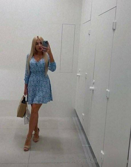 alicedollyua actrice de sexe img