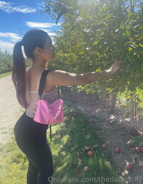 thedailydolly actrice libre des photos