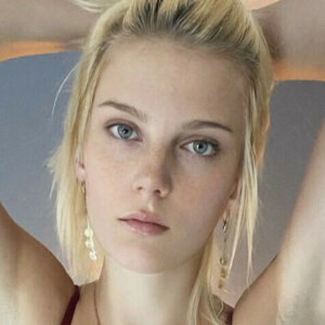 Jordanna Tanna modelo sexual fotos