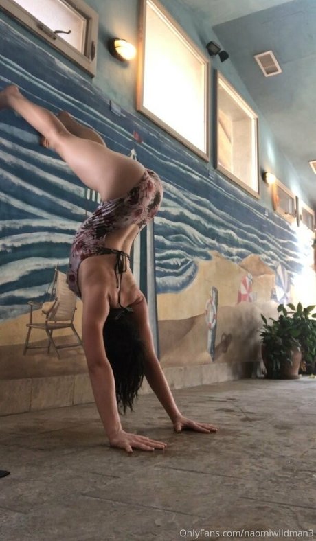 naomiwildman3 modelo atractivo imagen