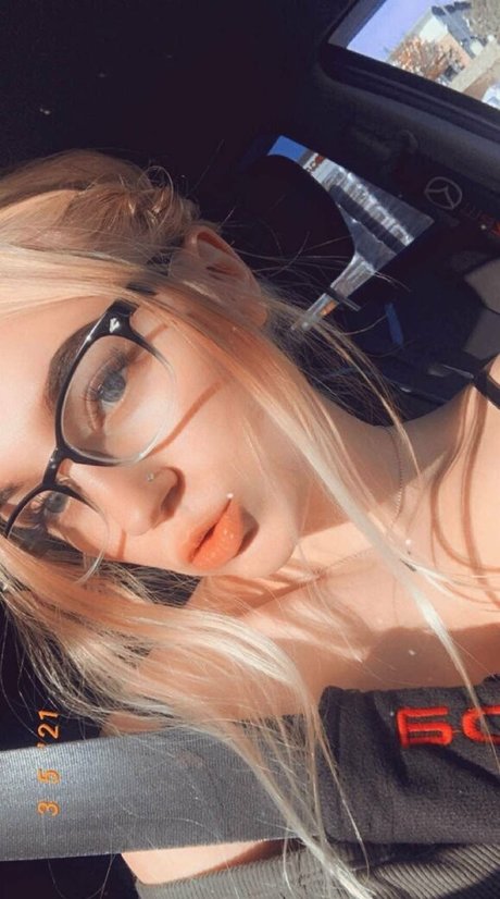 babysaraxoxo star du porno érotique collection