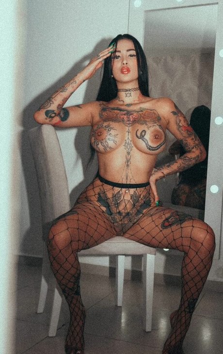 Julietta Gibson star perfect photo