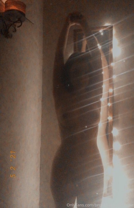 brunetteheadbaddie modèle parfait galerie