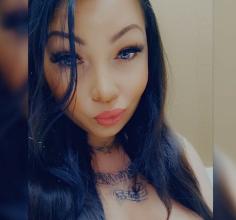 Ruby Deluxe model porn gallery