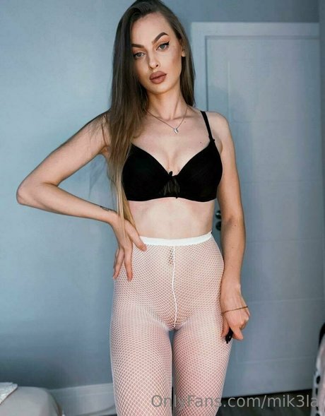 mik3la estrella porno bonita imagen