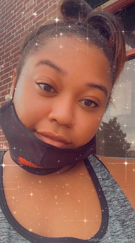 shortstacc desnudos de modelos recopilación