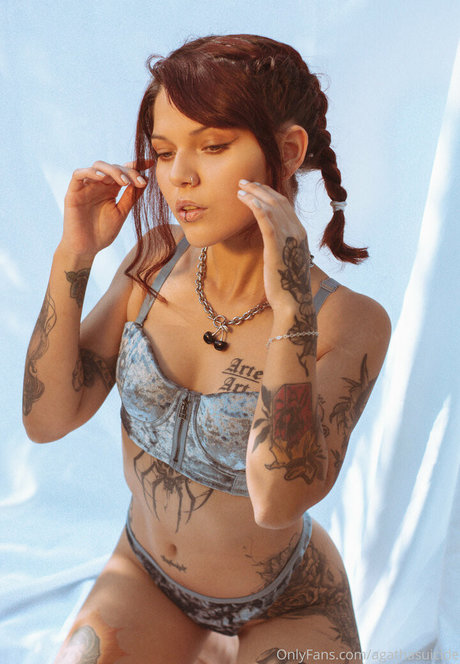 blvckchxrry nude pornstar picture