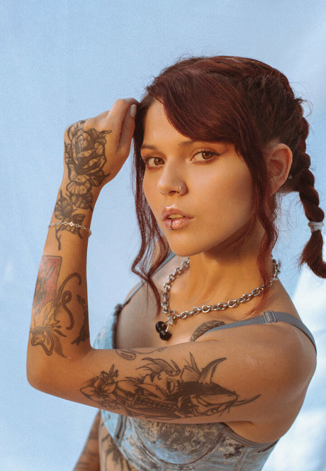 blvckchxrry sexy model pictures