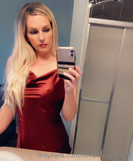 Olivia Anne 1990 actriz atractiva foto