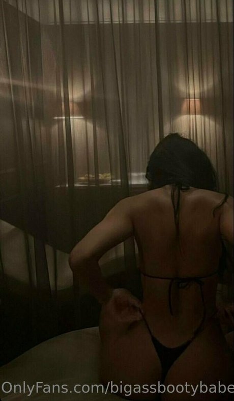 bigassbootybabez actrice sexy photo