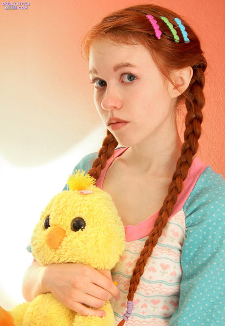 Dolly Little actriz libre galería