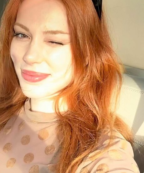 Aysennyuksel star du porno chaude photo