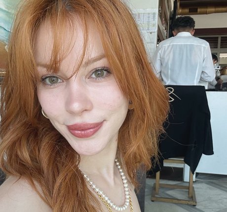 Aysennyuksel actrice xxx photos