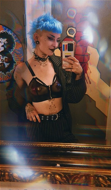 littledemonwitchfree model adult img
