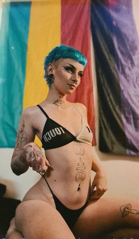 littledemonwitchfree estrella exclusiva imagen