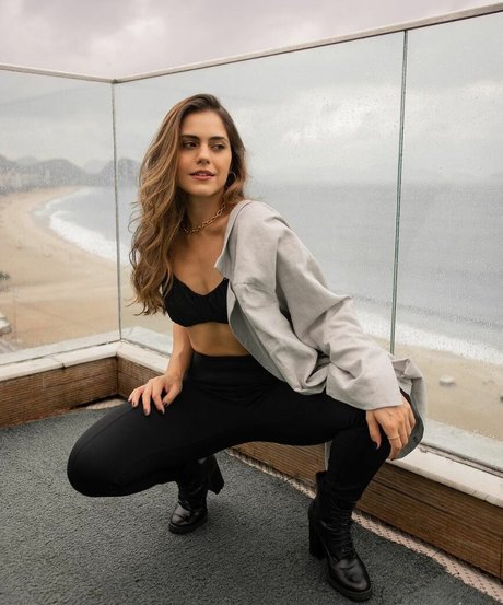 Jessika Alves estrella agradable galería