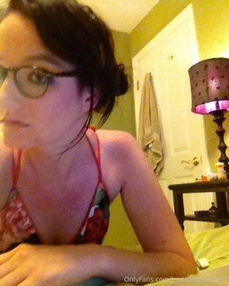 sexo adolescente onlyfans arriba agradable foto