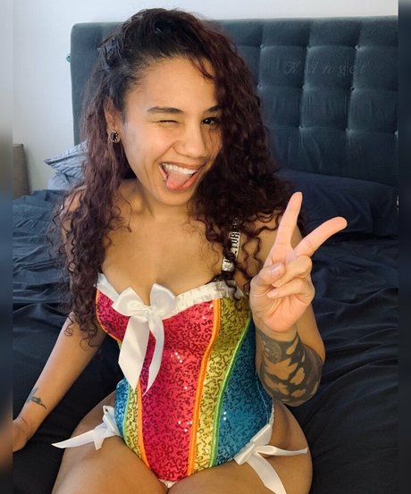 kangelstardustxo estrella porno en alta definición imagen