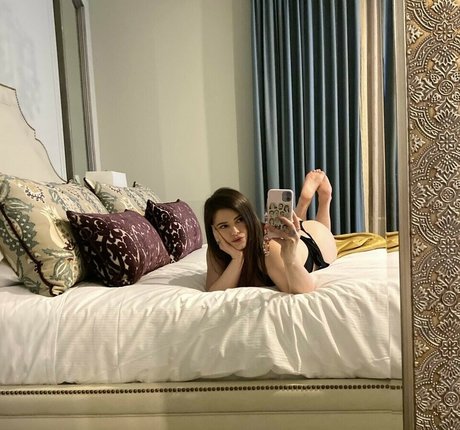 Onlyfans gay de pollas grandes desnudo superior imagen