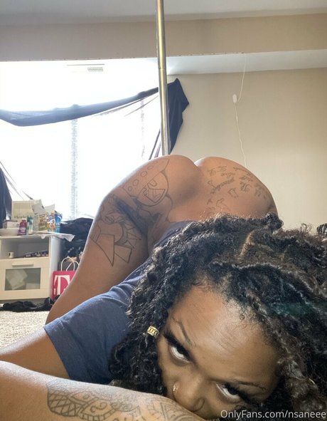 nsaneee estrella porno sexy foto