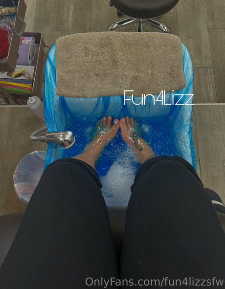 fun4lizzsfw modelo mejor fotos