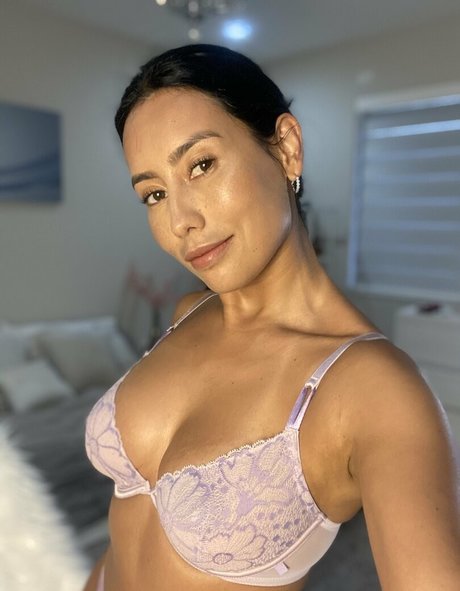 florabellafree modèle adulte archive