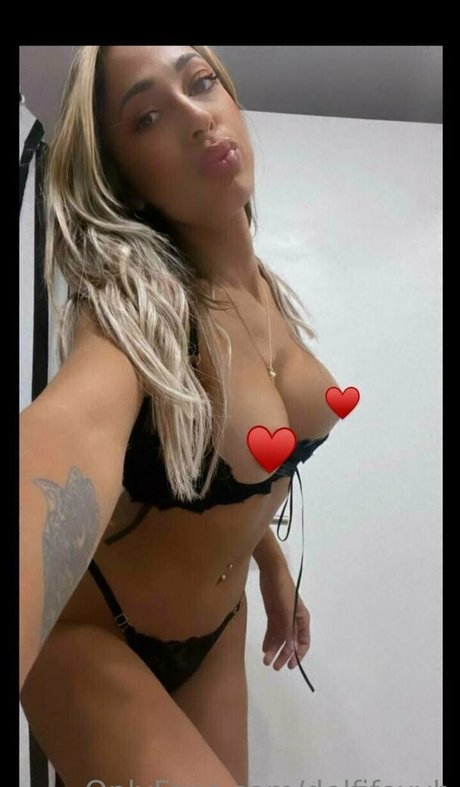 delfifoxyb estrella porno atractiva foto