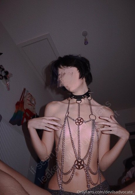 strawberryteeth Miniature