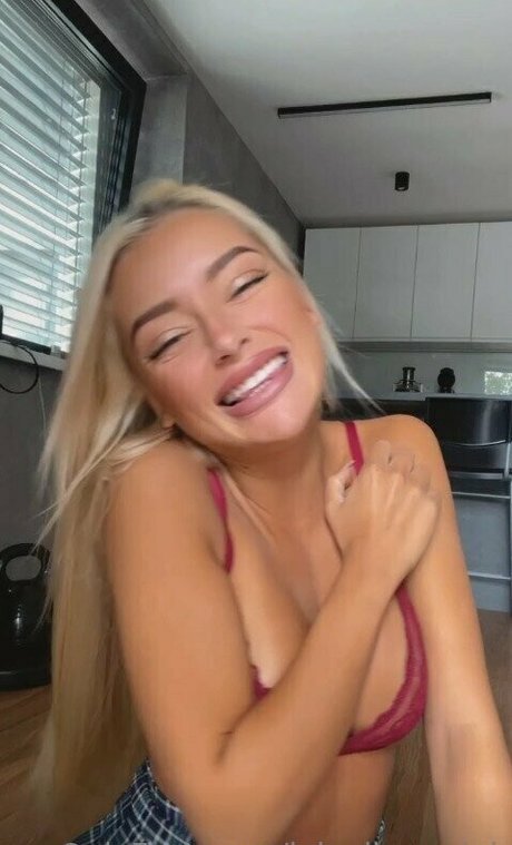 lolaellemodel Image de profil