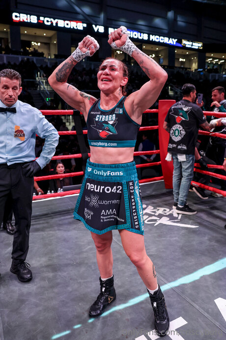 criscyborg actriz recopilación