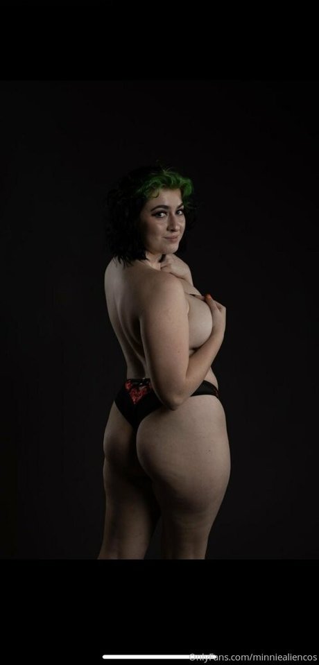minniealiencos actriz adulta imagen