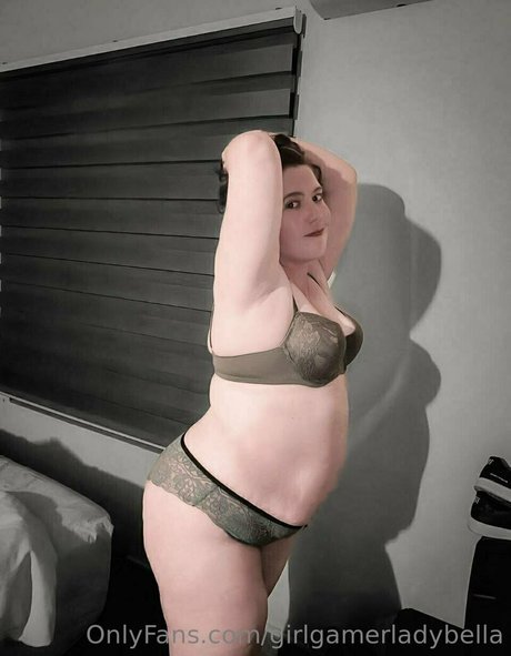 girlgamerladybella star du porno sympa des photos